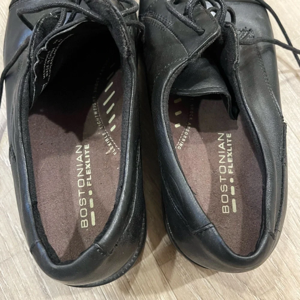 Bostonian Flexlite Classic Black Men's Dress Shoes 9M NWOT